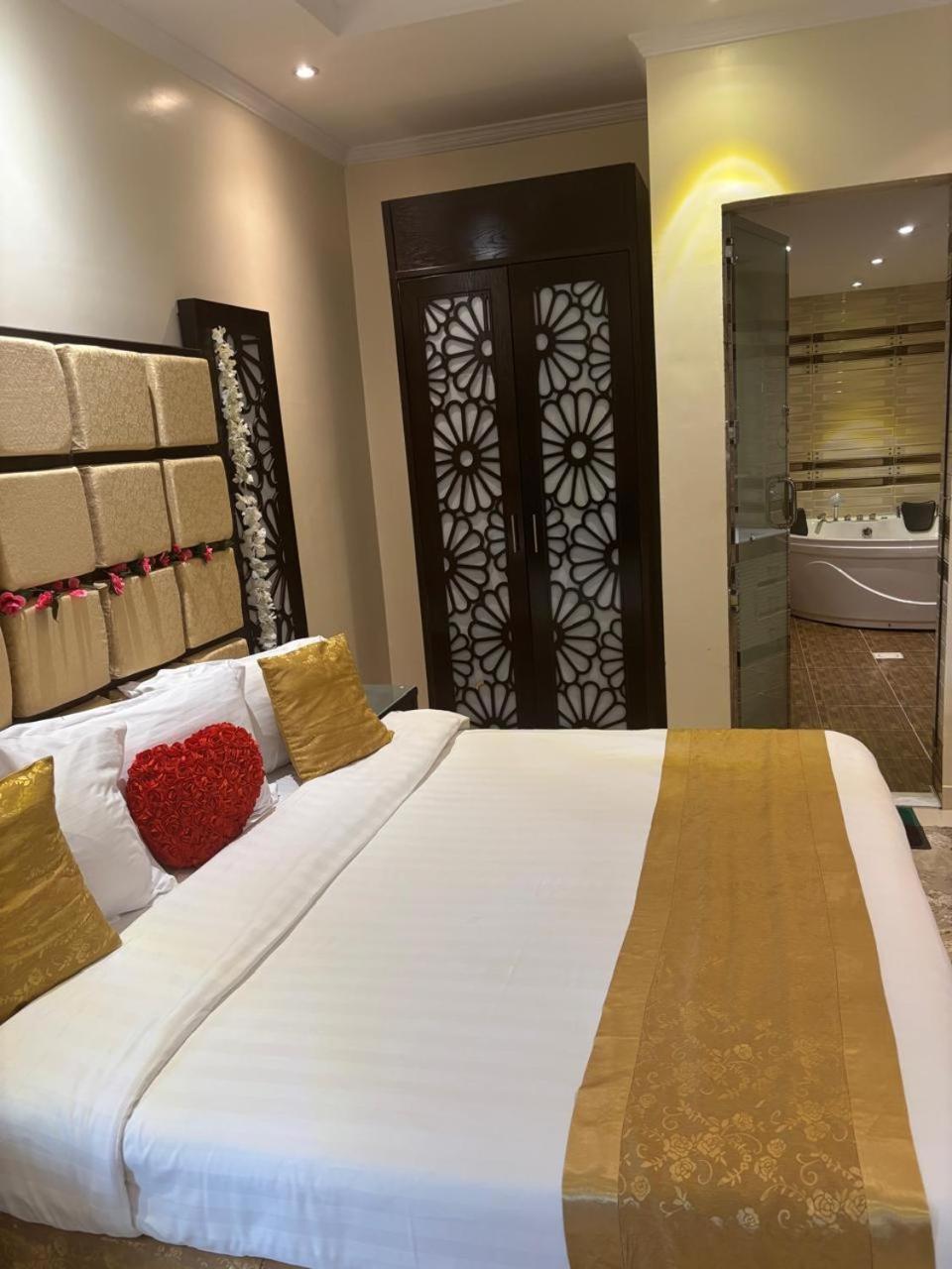 Al Lord Hotel Abu Qa'ar Экстерьер фото