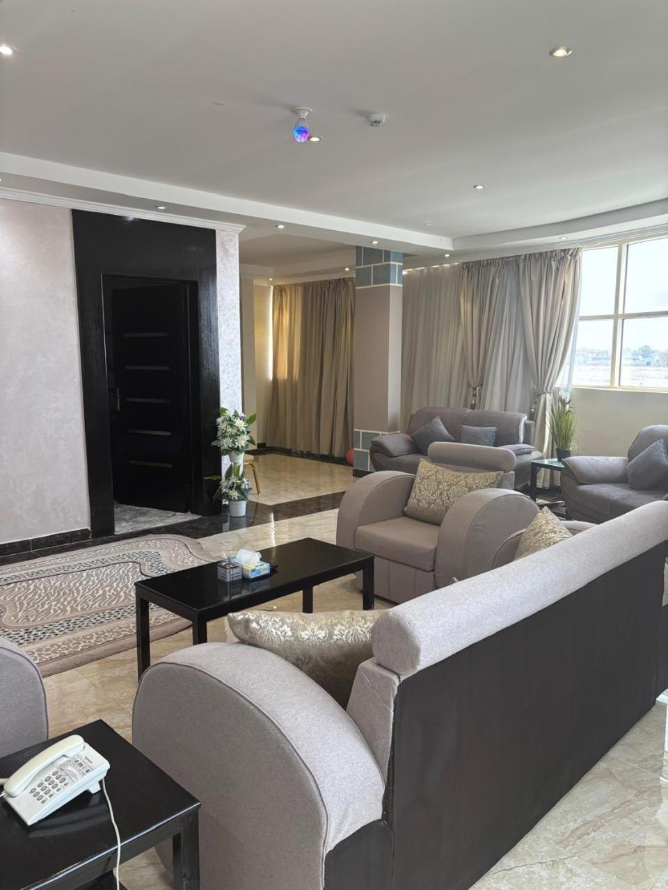 Al Lord Hotel Abu Qa'ar Экстерьер фото